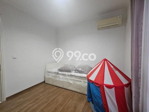 Rumah sewa siap huni 4 Kamar Tidur di Alam Sutera, Tangerang Rumah sewa siap huni 4 Kamar Tidur di Alam Sutera, Tangerang