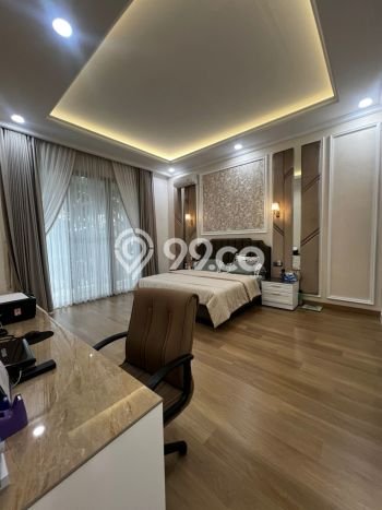 Ready to Use! Premium House LT 250m2 Desain Elegan di Green Lake City Ready to Use! Premium House LT 250m2 Desain Elegan di Green Lake City