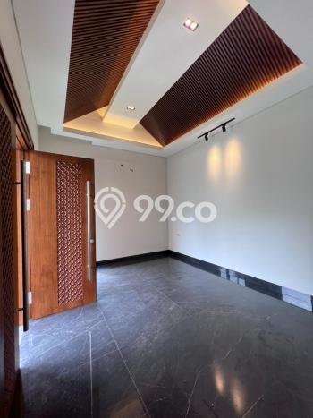 Hunian Mewah Dijual LT 250m2 di BSD, Tangerang Selatan Hunian Mewah Dijual LT 250m2 di BSD, Tangerang Selatan