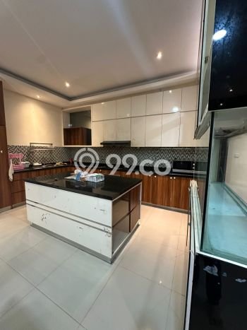 HUNIAN IMPIAN! Rumah di , 4 KT, Bebas Macet, Luas 144m2m² Bangunan 200m2m² HUNIAN IMPIAN! Rumah di , 4 KT, Bebas Macet, Luas 144m2m² Bangunan 200m2m²