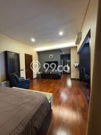 Hunian Mewah Dijual LT 440m2 di BSD, Tangerang Selatan Hunian Mewah Dijual LT 440m2 di BSD, Tangerang Selatan