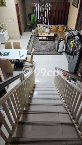Jual Rumah Luas Elegan Dengan View Cantik di Modernland, Tangerang Jual Rumah Luas Elegan Dengan View Cantik di Modernland, Tangerang