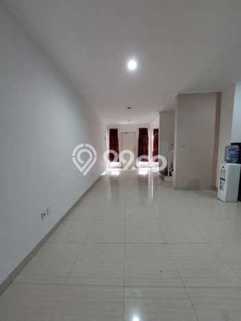 Jarang Ada! Rumah Sewa 3 Kamar Nyaman Siap Huni Green Lake City Jarang Ada! Rumah Sewa 3 Kamar Nyaman Siap Huni Green Lake City