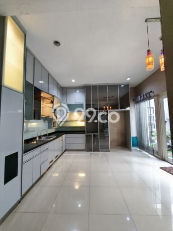 Rumah LT 200m² / LB 285m² Pemandangan Laut di Gading Serpong, Tangerang Rumah LT 200m² / LB 285m² Pemandangan Laut di Gading Serpong, Tangerang