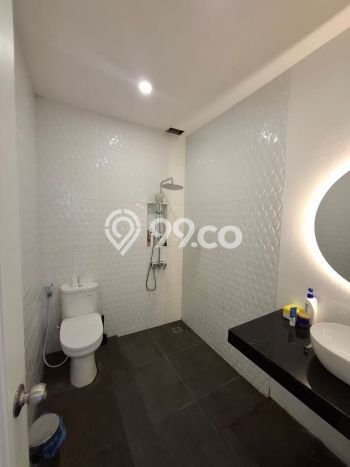 Rumah Luxury Modern Tanpa Renovasi di Alam Sutera Tangerang Rumah Luxury Modern Tanpa Renovasi di Alam Sutera Tangerang