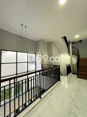Rumah Luxury Modern Tanpa Renovasi di Bintaro Tangerang Selatan Rumah Luxury Modern Tanpa Renovasi di Bintaro Tangerang Selatan