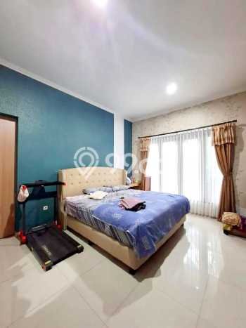 Rumah Modern 5 KT di Graha Raya Bintaro Tangerang Selatan Semi Furnished Rumah Modern 5 KT di Graha Raya Bintaro Tangerang Selatan Semi Furnished