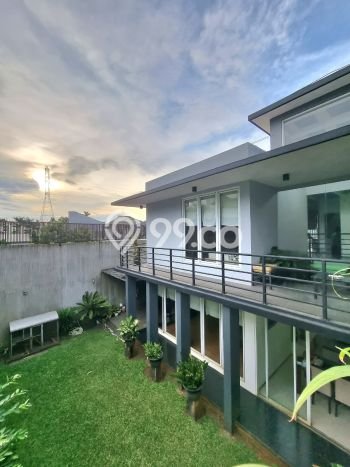 Rumah Luxury Modern Tanpa Renovasi di Pondok Pucung Tangerang Rumah Luxury Modern Tanpa Renovasi di Pondok Pucung Tangerang