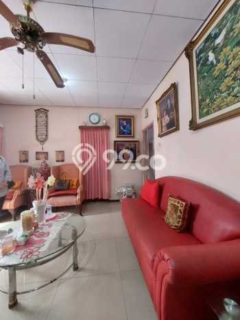 SPECIAL PRICE! Rumah Strategis di Rempoa, LT 320m² LB 250m² SPECIAL PRICE! Rumah Strategis di Rempoa, LT 320m² LB 250m²