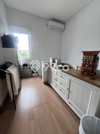 Rumah Elit Modern Siap Huni di BSD Tangerang Rumah Elit Modern Siap Huni di BSD Tangerang