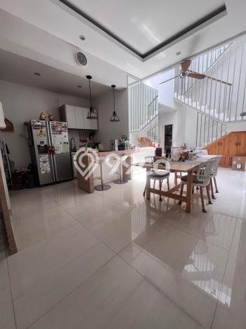 Jual Rumah Luas Elegan Dengan View Cantik di Sektor 9-Bintaro, Tangerang Selatan Jual Rumah Luas Elegan Dengan View Cantik di Sektor 9-Bintaro, Tangerang Selatan