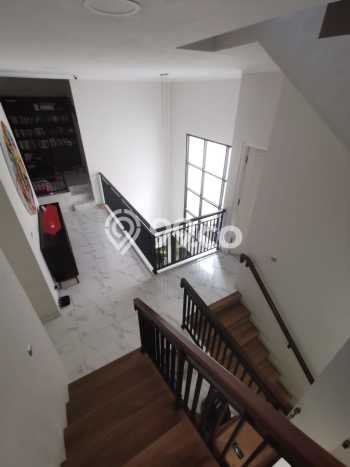 Rumah Elit Modern Tanpa Renovasi di Bintaro Tangerang Selatan Rumah Elit Modern Tanpa Renovasi di Bintaro Tangerang Selatan