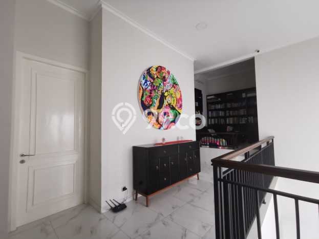 Rumah Elit Modern Tanpa Renovasi di Bintaro Tangerang Selatan Rumah Elit Modern Tanpa Renovasi di Bintaro Tangerang Selatan
