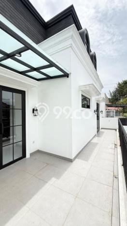 For Sale! Luxury House LT 222m2 Desain Elegan di Bintaro For Sale! Luxury House LT 222m2 Desain Elegan di Bintaro