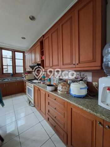 Hunian Elit LB 300m2 Siap Pakai Desain Elegan di Rempoa, Tangerang Selatan Hunian Elit LB 300m2 Siap Pakai Desain Elegan di Rempoa, Tangerang Selatan