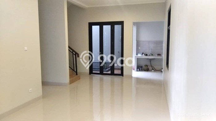 Jual Rumah Mewah Megah Dengan View Cantik di Bintaro, Jakarta Selatan Jual Rumah Mewah Megah Dengan View Cantik di Bintaro, Jakarta Selatan