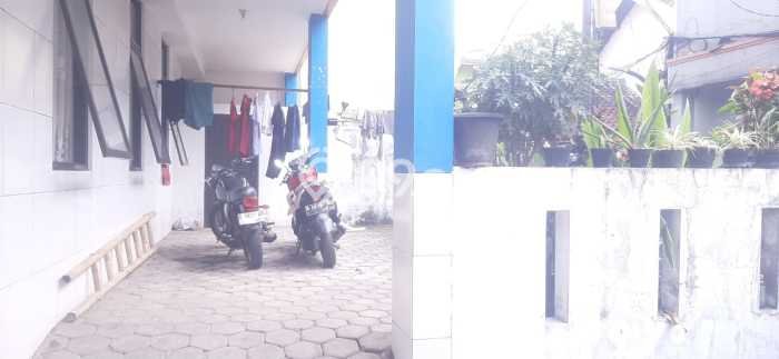 Rumah Mewah LB 400m2 Siap Huni Desain Elegan di Peta, Bandung Rumah Mewah LB 400m2 Siap Huni Desain Elegan di Peta, Bandung