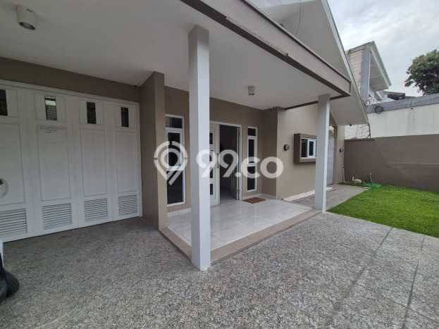 Rumah Elit Modern Tanpa Renovasi di Turangga Bandung Rumah Elit Modern Tanpa Renovasi di Turangga Bandung