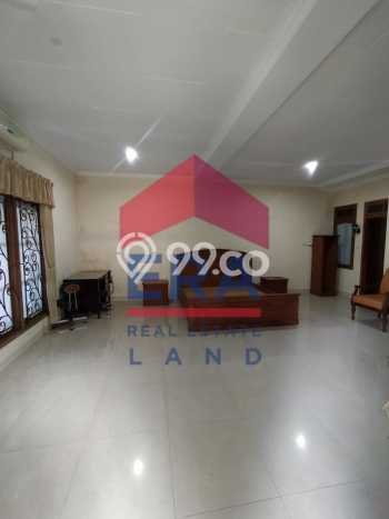 LOKASI STRATEGIS! Rumah kawasan Tidar, Akses ke Tol, 2 KM, Luas 300m2m² Bangunan 200m2m² LOKASI STRATEGIS! Rumah kawasan Tidar, Akses ke Tol, 2 KM, Luas 300m2m² Bangunan 200m2m²