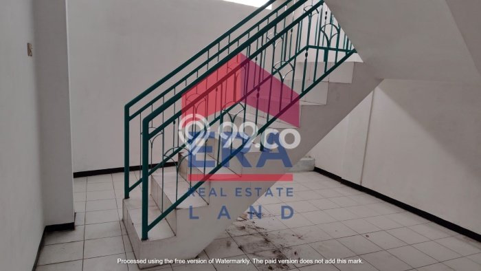 Unit Ruko Dijual di Malang LT 80m2 & LB 100m2 Unit Ruko Dijual di Malang LT 80m2 & LB 100m2