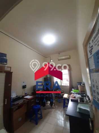 Rumah di Araya, 2 KM, Akses Mudah Pusat Kota, Luas 418m² LB 350m² Rumah di Araya, 2 KM, Akses Mudah Pusat Kota, Luas 418m² LB 350m²