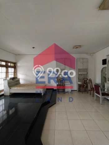 LOKASI STRATEGIS! Rumah kawasan Tidar, Akses ke Tol, 2 KM, Luas 300m2m² Bangunan 200m2m² LOKASI STRATEGIS! Rumah kawasan Tidar, Akses ke Tol, 2 KM, Luas 300m2m² Bangunan 200m2m²
