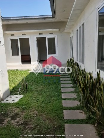 Area Ramai! Komersial Dijual di Singosari untuk Bisnis Luas Bangunan 250m2 Area Ramai! Komersial Dijual di Singosari untuk Bisnis Luas Bangunan 250m2