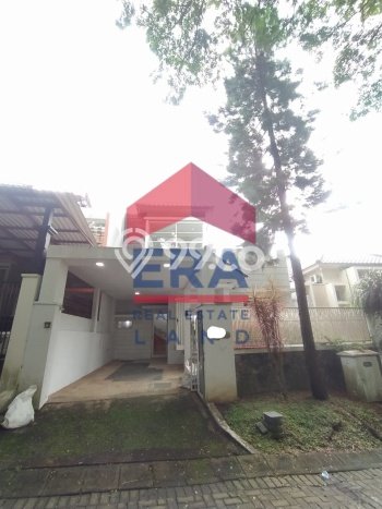 Rumah EXCLUSIVE! di Tidar, Malang, LT 250m² LB 250m², BISA KPR Rumah EXCLUSIVE! di Tidar, Malang, LT 250m² LB 250m², BISA KPR