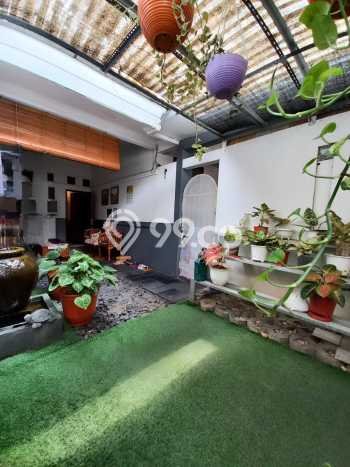 Jual Rumah Mewah Elegan Dengan View Eksklusif di Bintaro, Tangerang Selatan Jual Rumah Mewah Elegan Dengan View Eksklusif di Bintaro, Tangerang Selatan