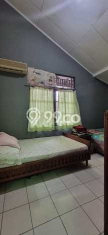 Hunian Mewah LB 250m2 Siap Huni Desain Elegan di Bintaro, Tangerang Selatan Hunian Mewah LB 250m2 Siap Huni Desain Elegan di Bintaro, Tangerang Selatan