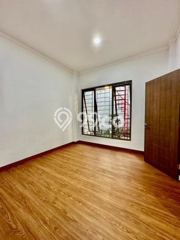 Rumah Mewah LB 144m2 Siap Pakai Desain Elegan di Bintaro, Tangerang Selatan Rumah Mewah LB 144m2 Siap Pakai Desain Elegan di Bintaro, Tangerang Selatan