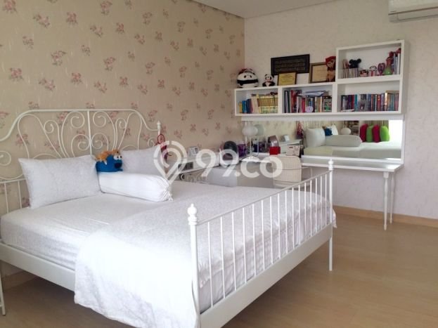 Rumah Elit Modern Siap Huni di Bintaro Tangerang Selatan Rumah Elit Modern Siap Huni di Bintaro Tangerang Selatan