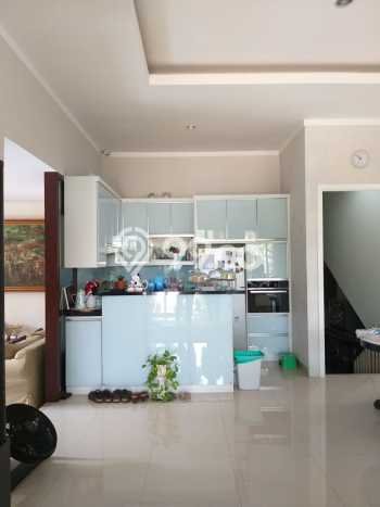 Jual Rumah Luas Elegan Dengan View Cantik di Bintaro, Tangerang Selatan Jual Rumah Luas Elegan Dengan View Cantik di Bintaro, Tangerang Selatan