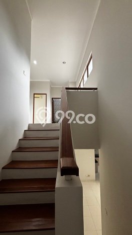 Ready to Use! Luxury House LT 150m2 Desain Elegan di Bintaro Ready to Use! Luxury House LT 150m2 Desain Elegan di Bintaro