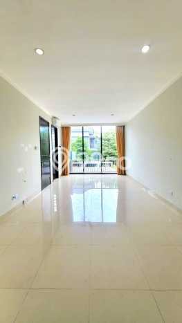 Rumah Luxury Modern Siap Huni di Bintaro Tangerang Selatan Rumah Luxury Modern Siap Huni di Bintaro Tangerang Selatan