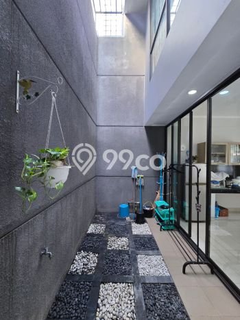 Jual Rumah Luas Megah Dengan View Eksklusif di Bintaro, Tangerang Selatan Jual Rumah Luas Megah Dengan View Eksklusif di Bintaro, Tangerang Selatan