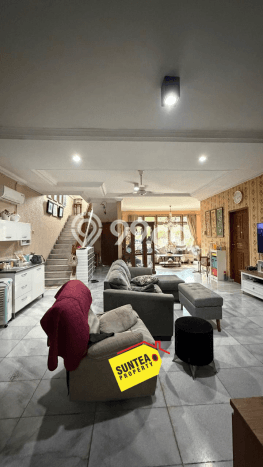 Dijual Rumah Luas Elegan Dengan View Eksklusif di Bintaro, Jakarta Selatan Dijual Rumah Luas Elegan Dengan View Eksklusif di Bintaro, Jakarta Selatan