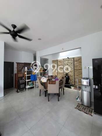 Ready to Use! Luxury House LT 143m2 Desain Elegan di Bintaro Ready to Use! Luxury House LT 143m2 Desain Elegan di Bintaro