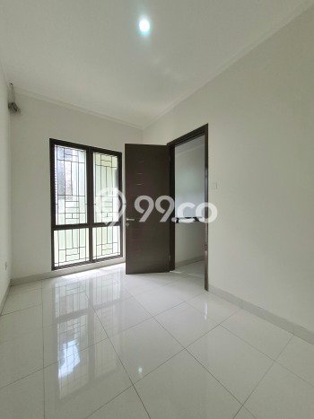 Jarang Ada! Rumah Sewa 4 Kamar Bagus Siap Huni Bintaro Jarang Ada! Rumah Sewa 4 Kamar Bagus Siap Huni Bintaro