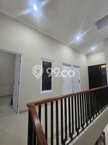 Rumah Luas Asri 3 KT Siap Pakai di Graha Raya Tangerang Selatan Rumah Luas Asri 3 KT Siap Pakai di Graha Raya Tangerang Selatan