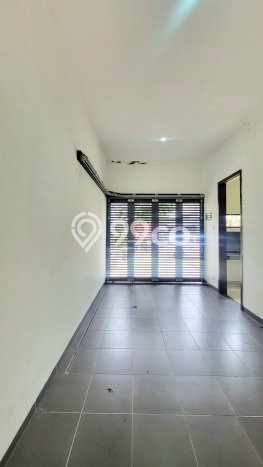 Rumah Mewah LB 180m2 Siap Huni Desain Elegan di Bintaro, Tangerang Selatan Rumah Mewah LB 180m2 Siap Huni Desain Elegan di Bintaro, Tangerang Selatan