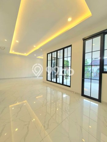 Ready to Use! Luxury House LT 120m2 Desain Elegan di Bintaro Ready to Use! Luxury House LT 120m2 Desain Elegan di Bintaro