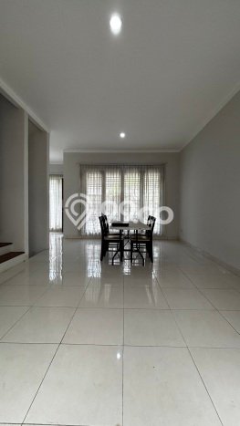 Ready to Use! Luxury House LT 150m2 Desain Elegan di Bintaro Ready to Use! Luxury House LT 150m2 Desain Elegan di Bintaro