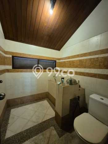 Rumah Mewah LB 200m2 Siap Huni Desain Elegan di Bintaro, Tangerang Selatan Rumah Mewah LB 200m2 Siap Huni Desain Elegan di Bintaro, Tangerang Selatan