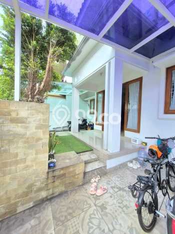 Ready to Use! Premium House LT 130m2 Desain Elegan di Bintaro Ready to Use! Premium House LT 130m2 Desain Elegan di Bintaro