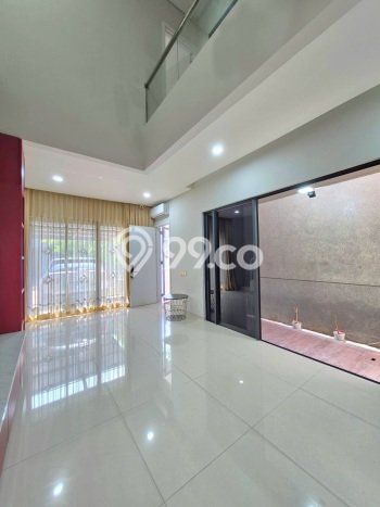 Hunian Mewah LB 144m2 Siap Huni Desain Elegan di Bintaro, Tangerang Selatan Hunian Mewah LB 144m2 Siap Huni Desain Elegan di Bintaro, Tangerang Selatan