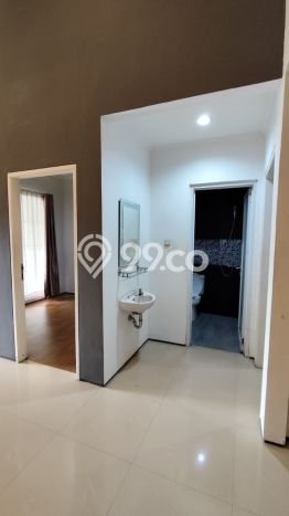 For Sale Hunian Rumah Terawat 2 KT di Bintaro, Tangerang Selatan For Sale Hunian Rumah Terawat 2 KT di Bintaro, Tangerang Selatan