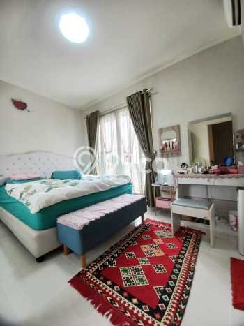 Rumah Luxury Modern Siap Huni di Bintaro Tangerang Selatan Rumah Luxury Modern Siap Huni di Bintaro Tangerang Selatan