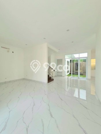 Ready to Use! Luxury House LT 135m2 Desain Elegan di Bintaro Ready to Use! Luxury House LT 135m2 Desain Elegan di Bintaro