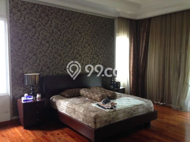 Dijual Rumah Luas Elegan Dengan View Eksklusif di Bintaro, Tangerang Selatan Dijual Rumah Luas Elegan Dengan View Eksklusif di Bintaro, Tangerang Selatan